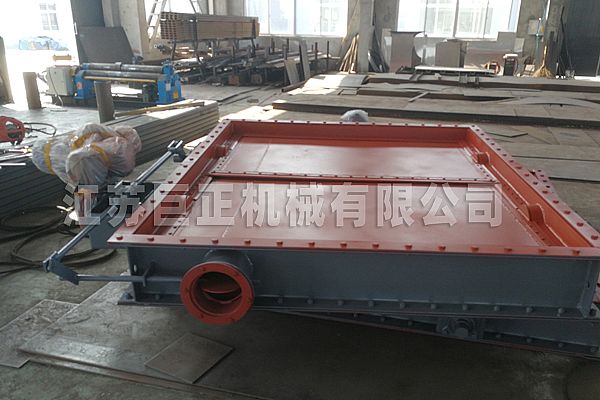 制作中的單軸擋板門，來看看